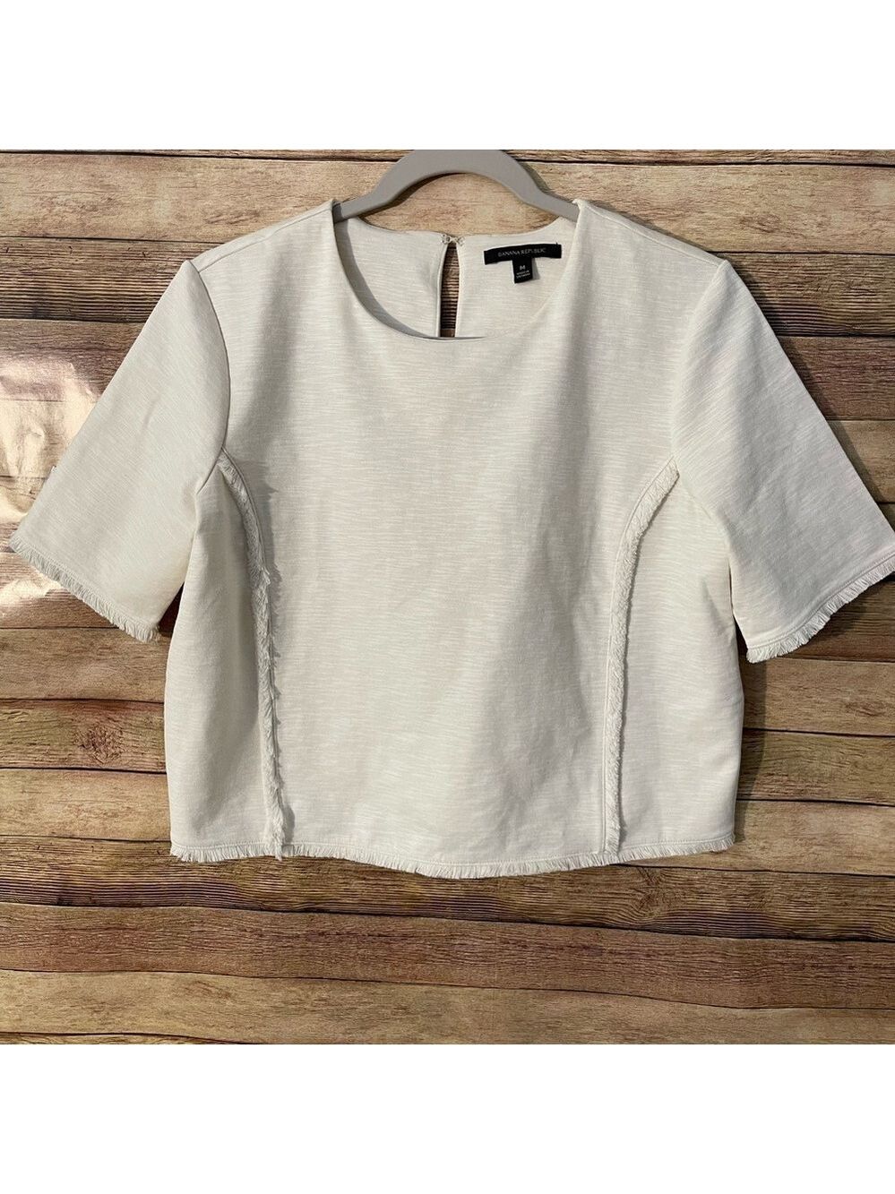 Banana Republic Women’s Cream Stretch Fringe Shirt Size: Medium
